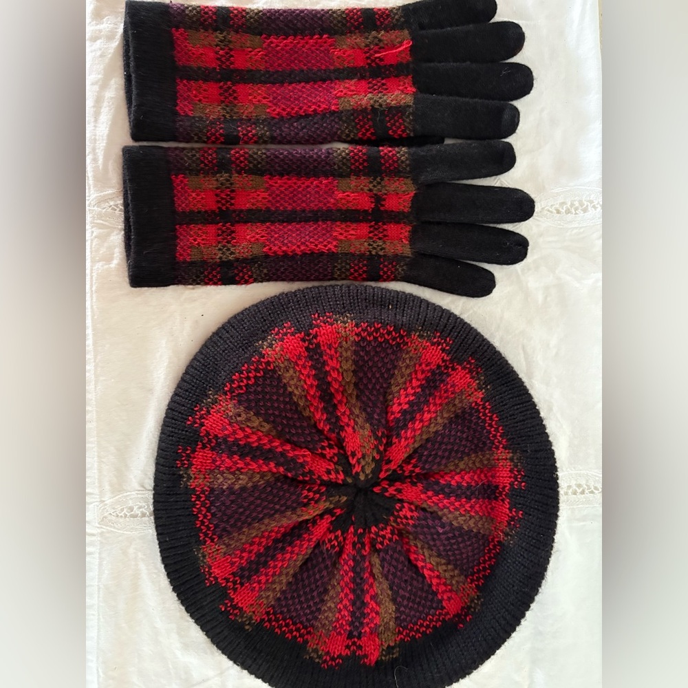 Black and Red Winter Hat and Matching gloves Textured Fabric